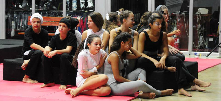 Rehearsal-Company-resting